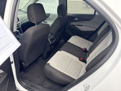 Used 2022 Chevrolet Equinox LT AWD/4WD image 12