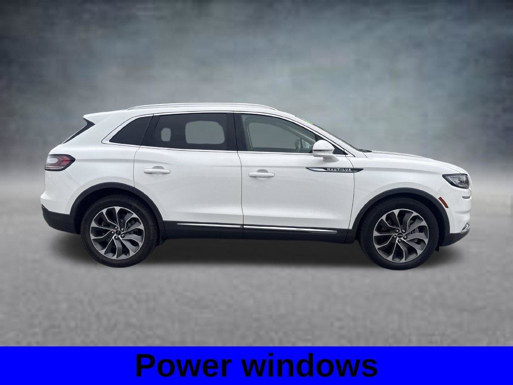Used 2022 Lincoln Nautilus Reserve w/ Class II Trailer Tow Package AWD/4WD image 5