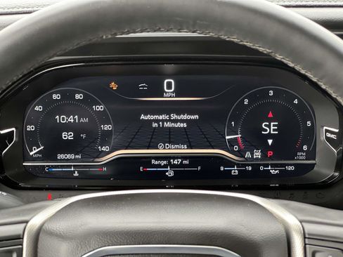 Used 2024 GMC Yukon XL Denali image 10