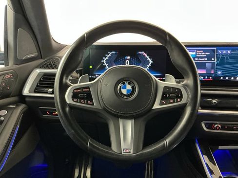 Certified 2024 BMW X7 xDrive40i w/ M Sport Package AWD/4WD image 16