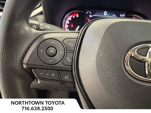 Used 2023 Toyota RAV4 LE image 30