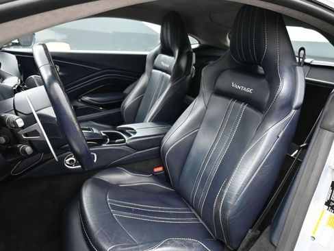 Used 2020 Aston Martin V8 Vantage Coupe RWD image 10