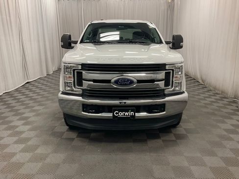 Used 2019 Ford F250 XLT w/ Camper Package AWD/4WD image 9