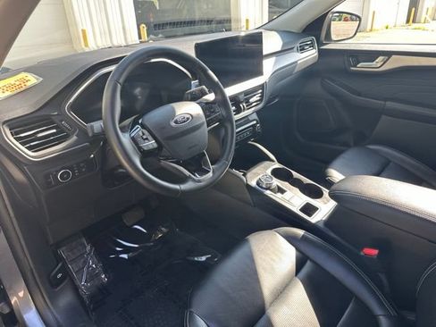 Used 2025 Ford Escape Platinum AWD/4WD image 42