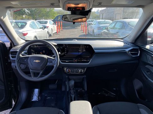 Used 2025 Chevrolet TrailBlazer LT image 31