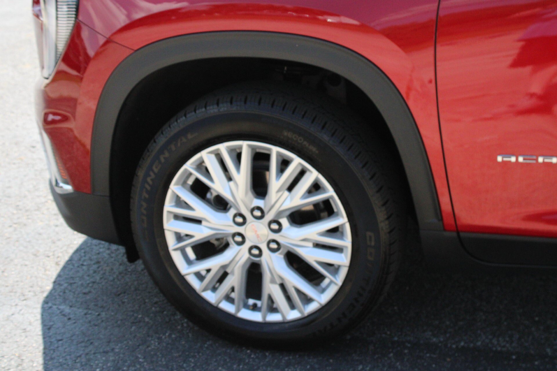 Used 2026 GMC Acadia Elevation w/ Elevation Premium Package FWD image 10