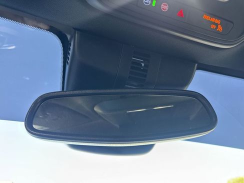 Used 2025 GMC Acadia Elevation w/ Elevation Premium Package AWD/4WD image 34