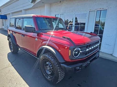 New 2026 Ford Bronco Big Bend w/ Black Diamond Package image 2
