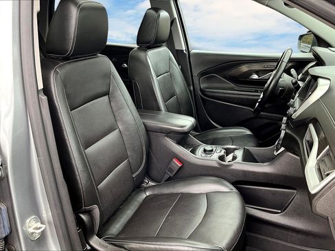 Used 2023 GMC Terrain SLT w/ Tech Package image 21