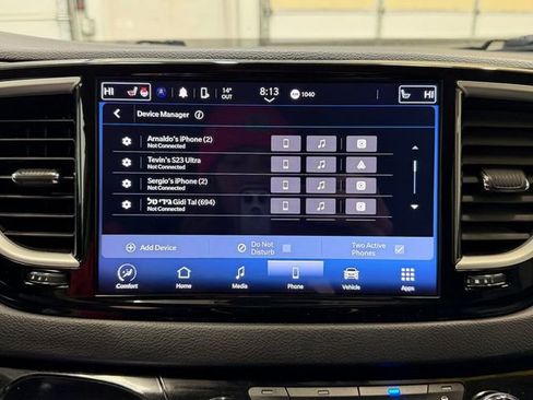 Used 2024 Chrysler Pacifica Touring-L image 22