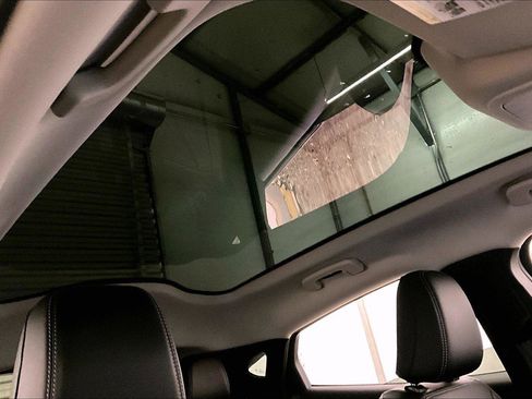 Used 2024 Ford Mustang Mach-E Premium image 21