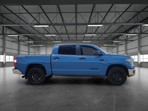 Used 2019 Toyota Tundra SR5 w/ SR5 Upgrade Package AWD/4WD image 5