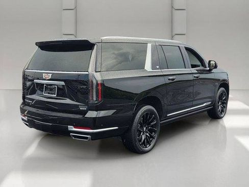 Certified 2025 Cadillac Escalade ESV Premium Luxury AWD/4WD image 5