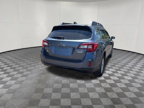 Used 2017 Subaru Outback 2.5i Premium AWD/4WD image 12