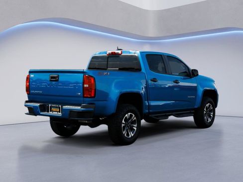 Used 2022 Chevrolet Colorado Z71 w/ Safety Package AWD/4WD image 5