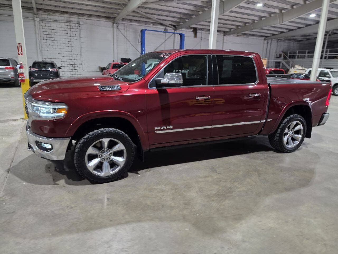 Used 2019 RAM 1500 Limited AWD/4WD image 3