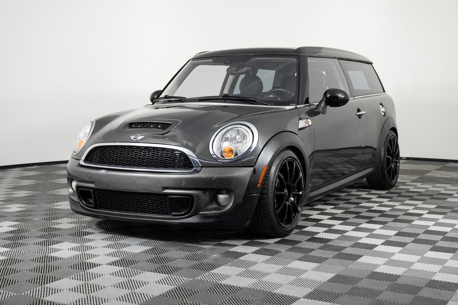 Used 2013 MINI Cooper Clubman S FWD image 2