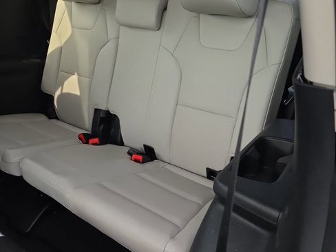 Used 2022 Kia Telluride SX w/ SX Prestige Package AWD/4WD image 10