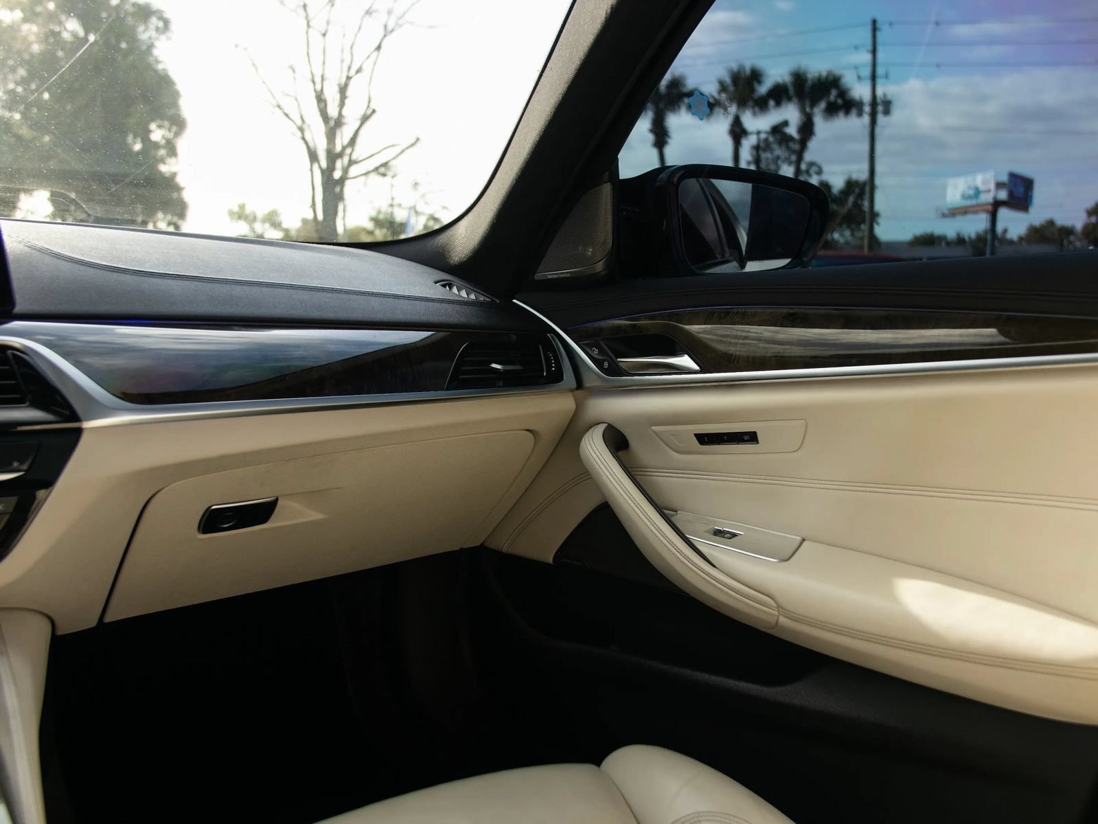 Used 2017 BMW 540i RWD image 30