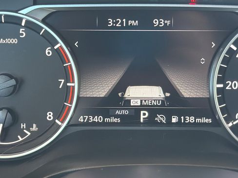 Used 2025 Nissan Rogue SV AWD/4WD image 25
