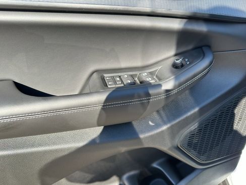 New 2025 Jeep Grand Cherokee Laredo X image 11