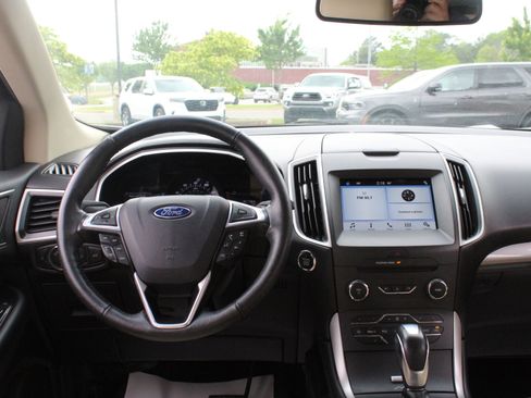 Used 2016 Ford Edge SEL w/ Equipment Group 201A FWD image 22