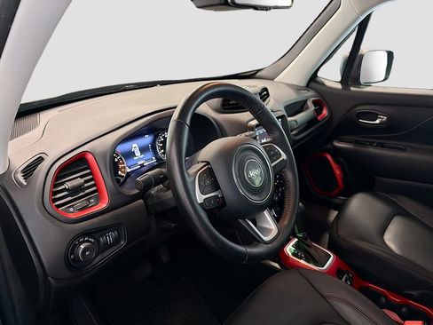 Used 2021 Jeep Renegade Trailhawk AWD/4WD image 7