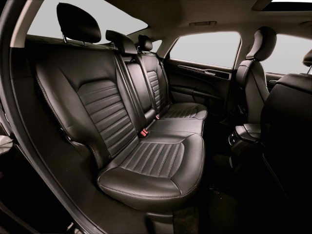 Used 2015 Ford Fusion SE w/ Equipment Group 202A FWD image 27