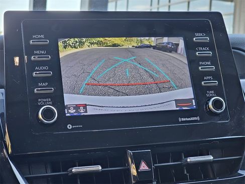 Used 2024 Toyota Camry SE image 10