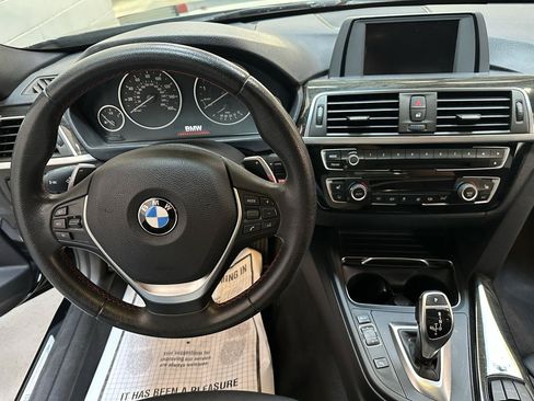 Used 2017 BMW 330i xDrive Sedan AWD/4WD image 17