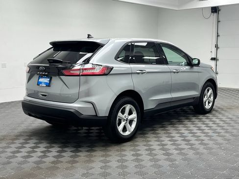 Used 2022 Ford Edge SE AWD/4WD image 8