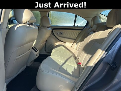 Used 2013 Ford Taurus Limited image 8