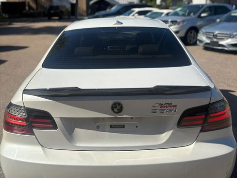 Used 2013 BMW 335i xDrive Coupe AWD/4WD image 4