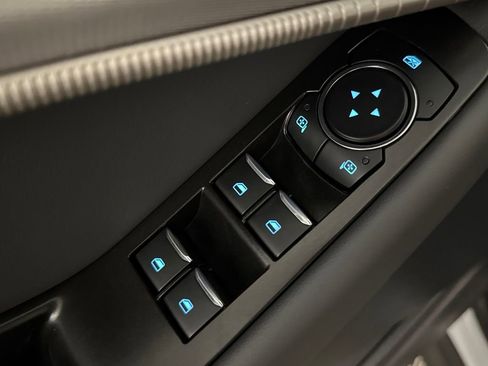 New 2026 Ford Explorer Active w/ Active Comfort Package image 19