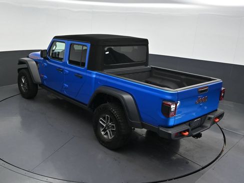 Used 2024 Jeep Gladiator Mojave AWD/4WD image 18