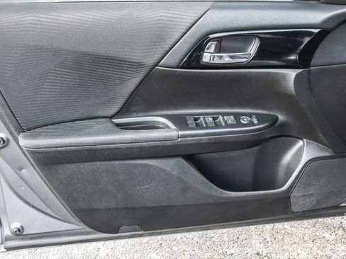 Used 2016 Honda Accord LX image 23