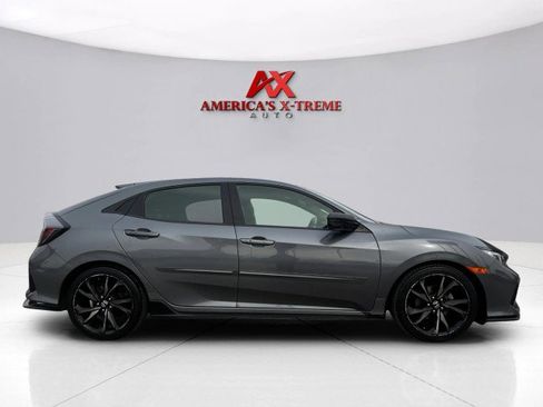 Used 2018 Honda Civic Sport Touring image 6