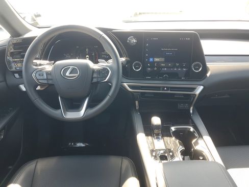 Used 2025 Lexus RX 350 FWD w/ Technology Package image 10
