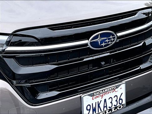 Used 2025 Subaru Forester Touring AWD/4WD image 33
