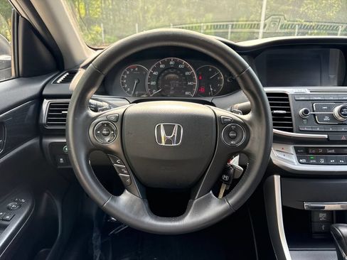 Used 2014 Honda Accord Sport image 19