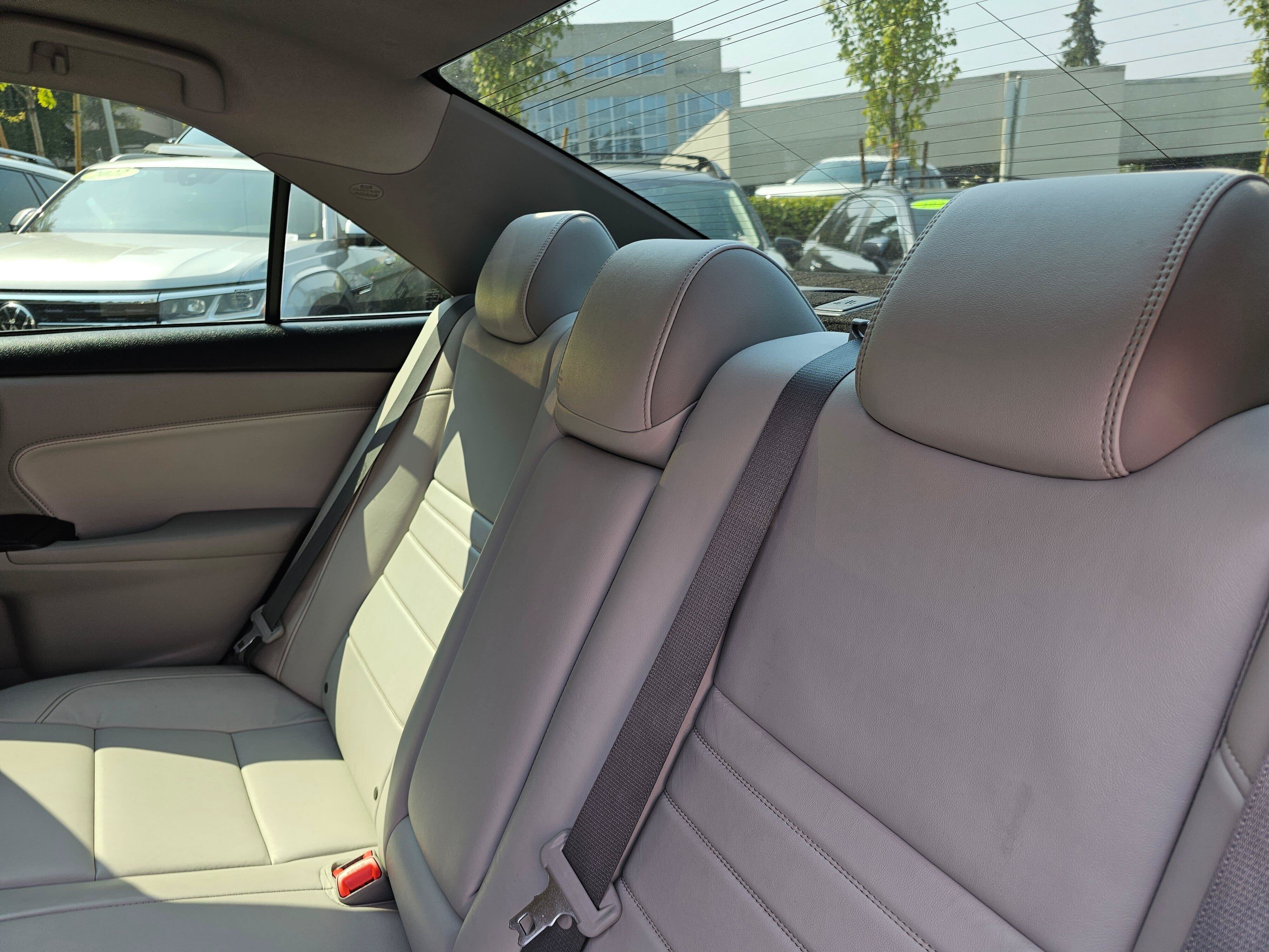 Used 2017 Toyota Camry XLE FWD image 21