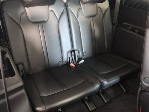 Used 2023 Kia Sorento SX image 23