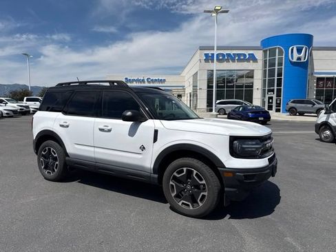Used 2022 Ford Bronco Sport Outer Banks w/ Tech Package AWD/4WD image 1