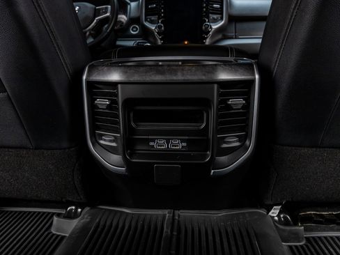 Used 2024 RAM 2500 Big Horn w/ Night Edition AWD/4WD image 32