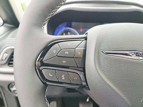New 2026 Chrysler Pacifica Select w/ S Appearance Package FWD image 22