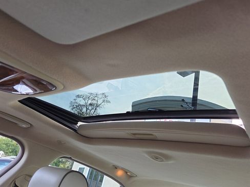 Used 2006 Jaguar XJ8 image 33