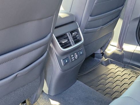 Used 2023 Subaru Outback Limited XT image 15