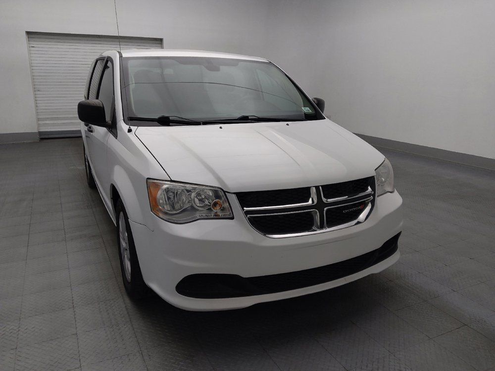 Used 2019 Dodge Grand Caravan SE w/ UConnect Hands-Free Group FWD image 14
