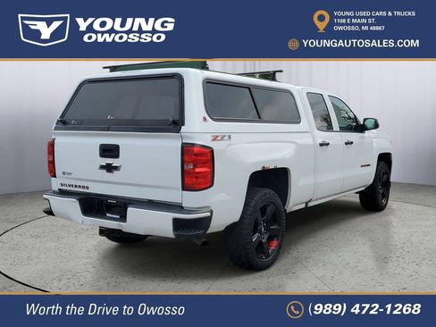 Used 2017 Chevrolet Silverado 1500 LT w/ Redline Edition AWD/4WD image 3