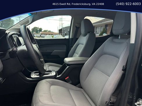 Used 2017 Chevrolet Colorado W/T AWD/4WD image 10